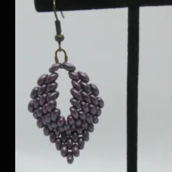 Purple Earrings Beaded - handmade - Picture 2 of 3